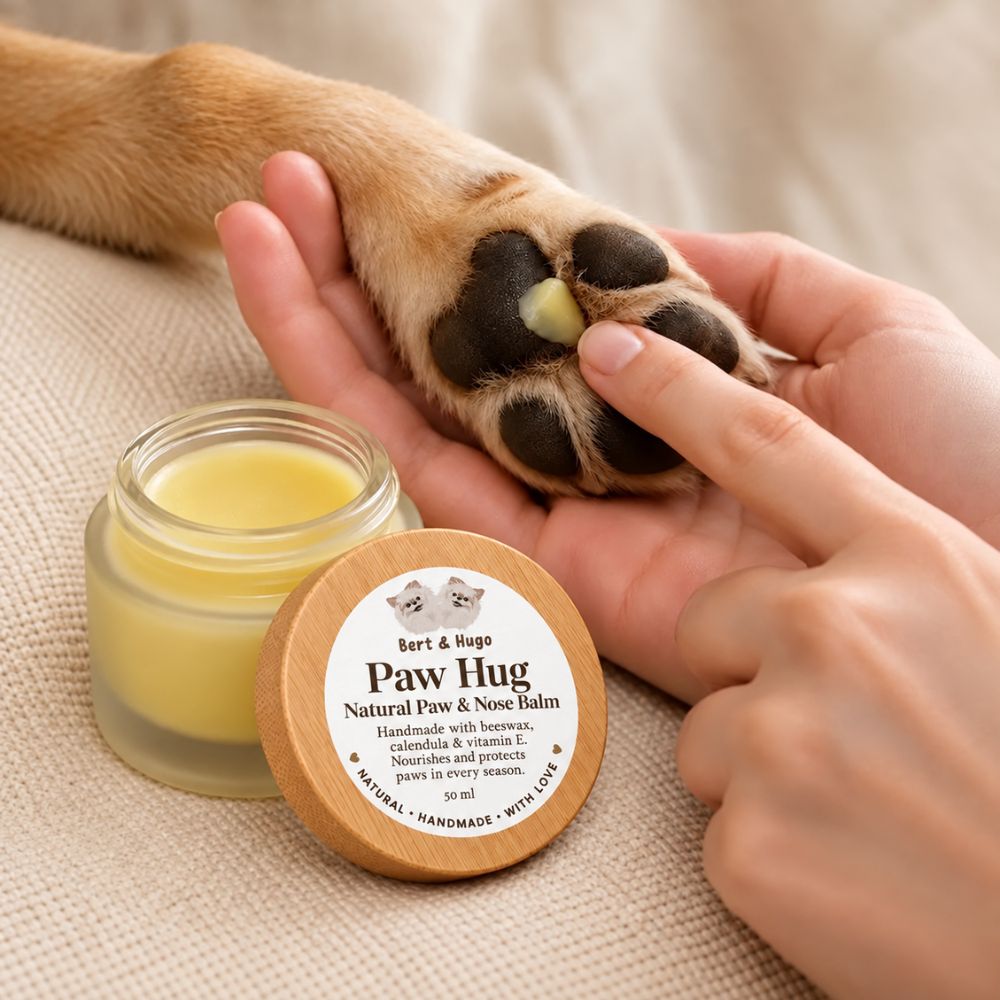 Paw Hug applied to a paw [EN]
